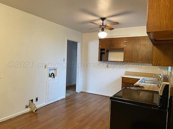 5th image of 1805 N Dwight St
