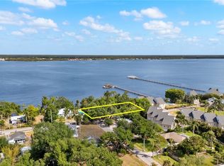 3541/3543 E Riverside Dr, Fort Myers, FL 33916