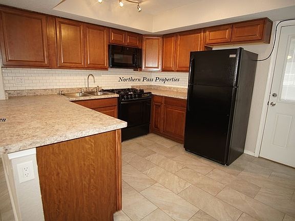 5th image of 5198 Viceroy Dr APT A