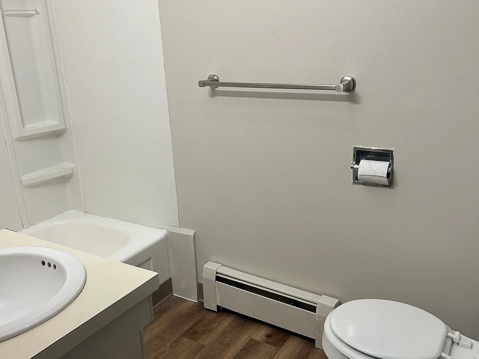 2 bed, $1,200 — Photo 1