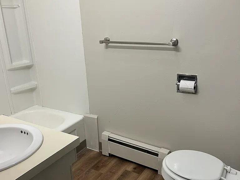 6 Park St #20 — Photo 1