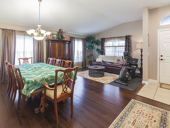 3rd image of 1108 Rosefaire Pl