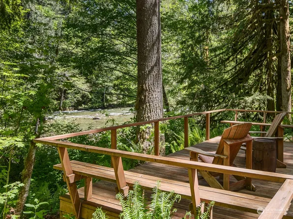 75122 NE Stevens Pass Highway, Skykomish, WA 98288