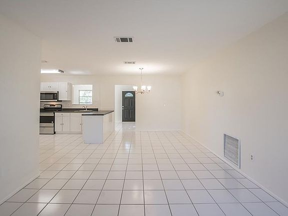 3rd image of 4837 Sans Souci Ave