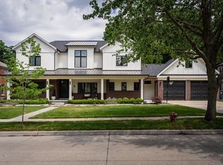 6 Norwich Rd, Pleasant Ridge, MI 48069