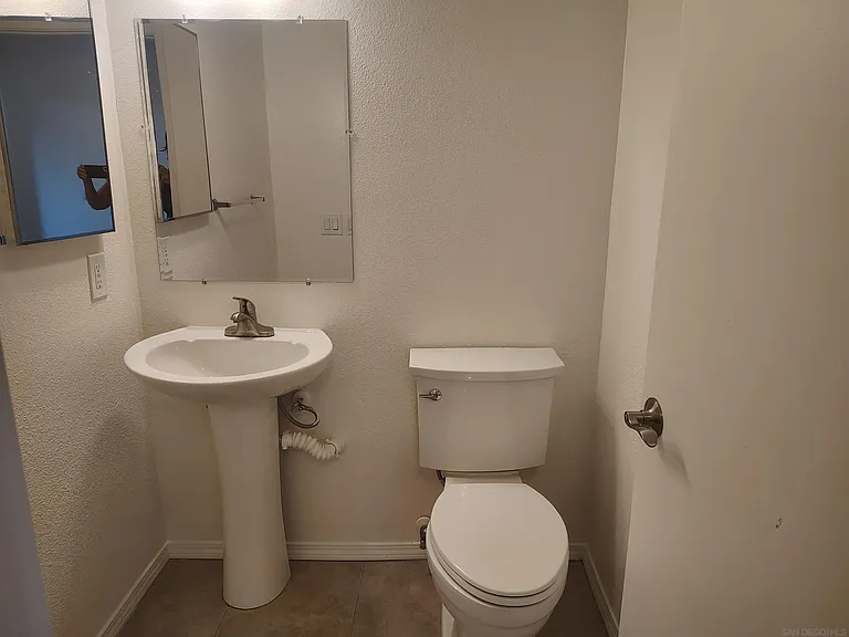 12112 Wilsey Way — Photo 37