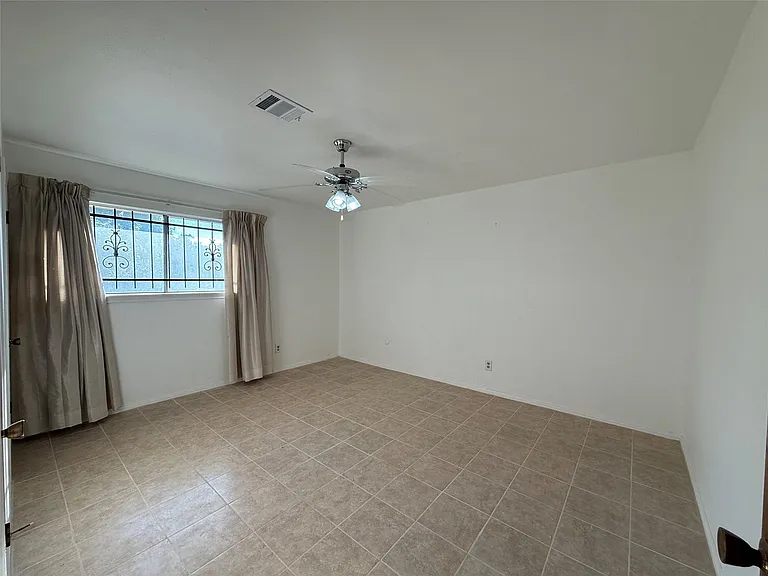 7325 Ley Rd — Photo 32