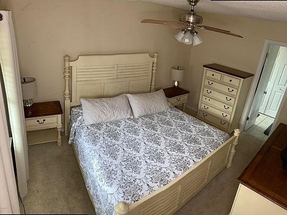 5th image of 3118 Village Park Dr