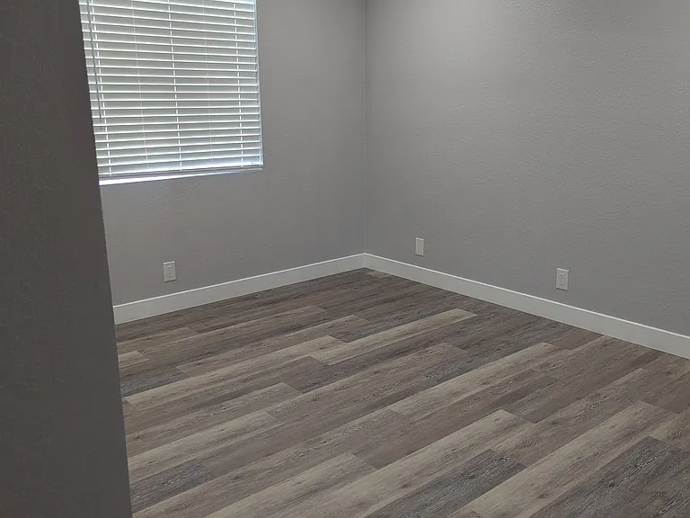 433 Mesa Blvd #201 — Photo 14
