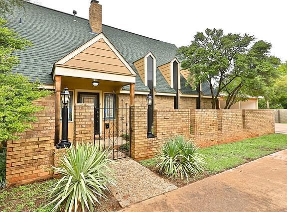 3rd image of 110 Green Meadows Cir