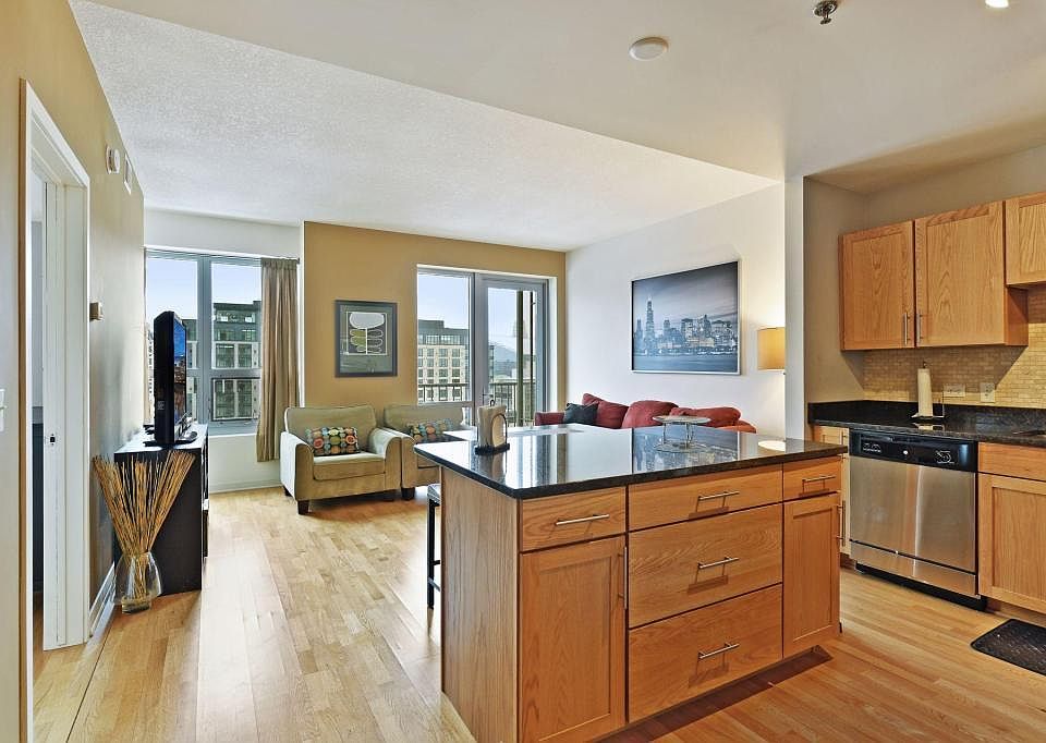 1st image of 929 Portland Ave APT 1203