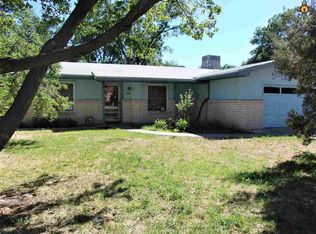 103 E Riverside Dr, Carlsbad, NM 88220