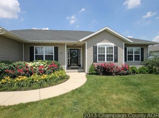 1410 Heather Dr, Mahomet, IL 61853