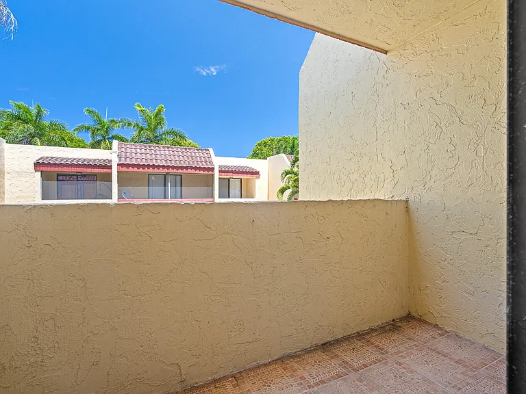 769 SE 1st Way — Photo 30