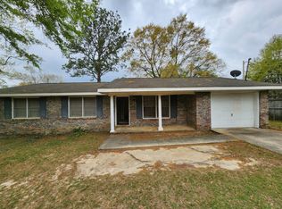 1702 Brougham Ct, Dothan, AL 36301