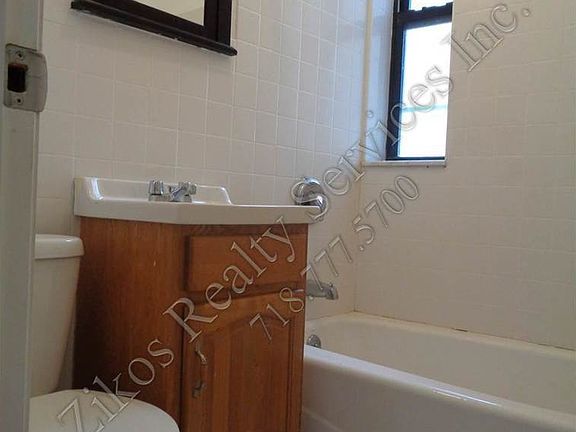 5th image of 2371 37th St APT 3F