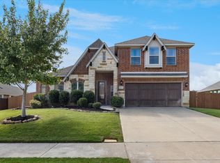 2425 Moon Dance Ln, Midlothian, TX 76065