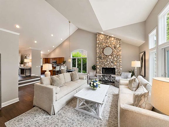 5th image of 6727 Cottage Ct