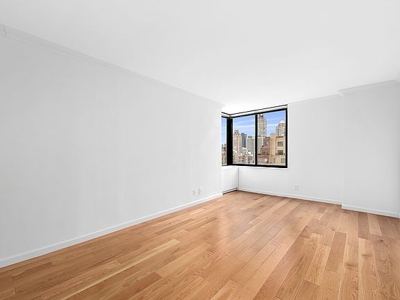 3rd image of 800 5th Ave Penthouse G