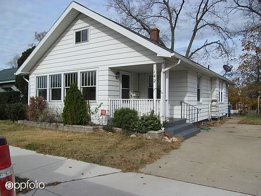 1st image of 142 River Ave