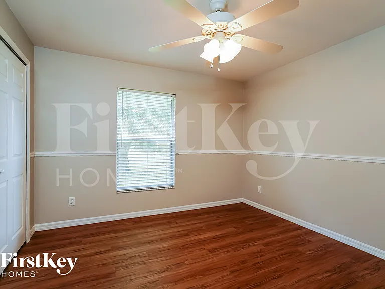 6490 Chabot Ave — Photo 11