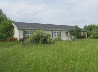 2711 N 35th Rd, Seneca, IL 61360