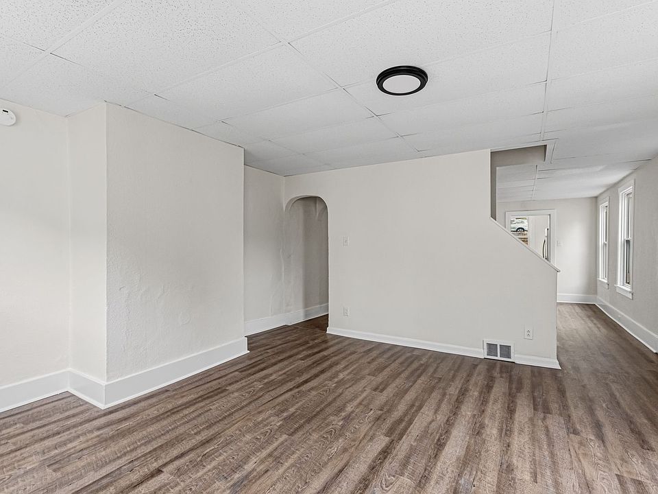 1st image of 5206 Lotus Way