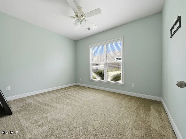 5028 Lagan Ct — Photo 9
