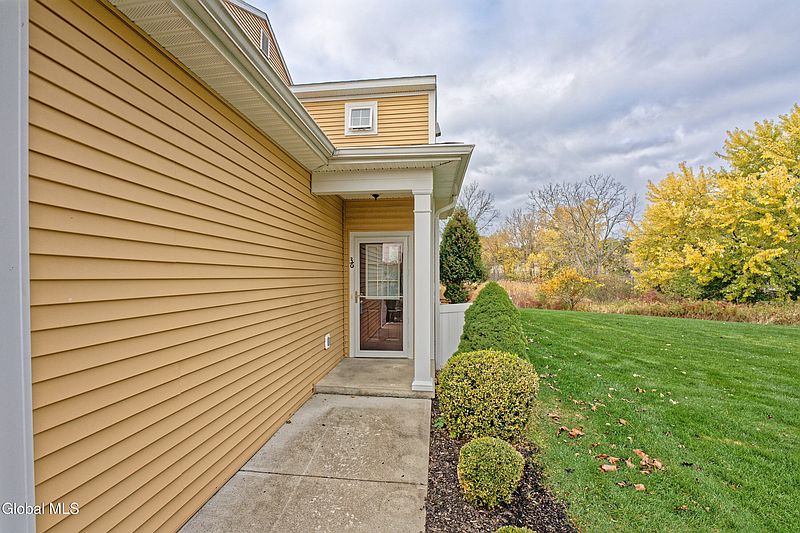2nd image of 36 Stacey Court