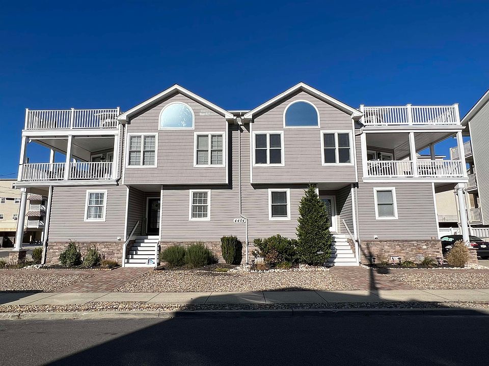 1st image of 4404 Pleasure Ave S #Sea