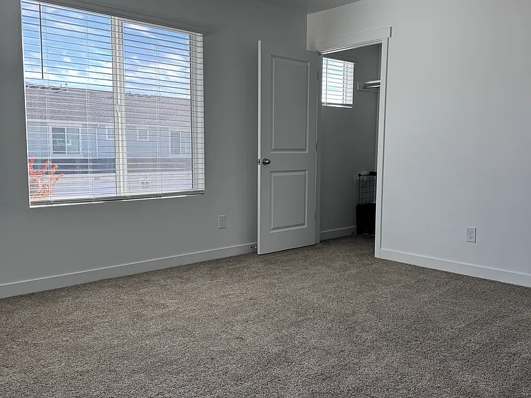 1906 S 570 W #1115 — Photo 18