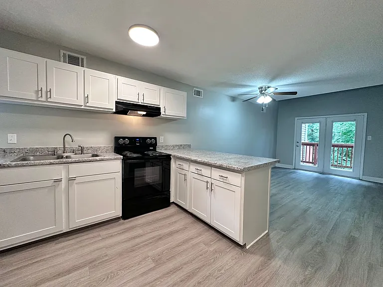 The Hammond Apartments — Photo 95