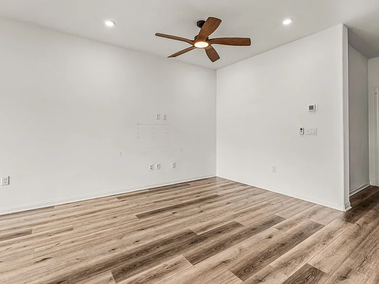 1873 Red Willow Way — Photo 18