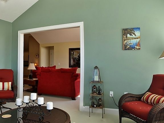 5th image of 2830 Canterbury Cir #15-B