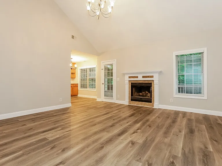 430 Allens Landing Ct — Photo 4