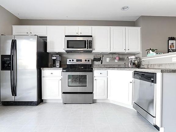 4th image of 5306 Royal Arch Cascade Dr