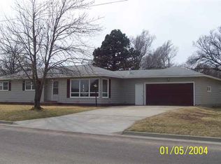 335 Village Rd, El Dorado, KS 67042