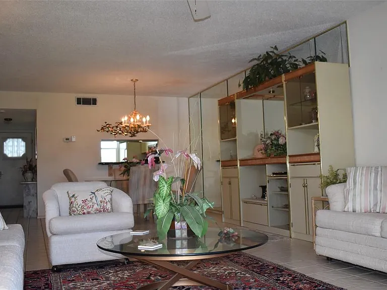 325 North Cswy #C304 — Photo 4