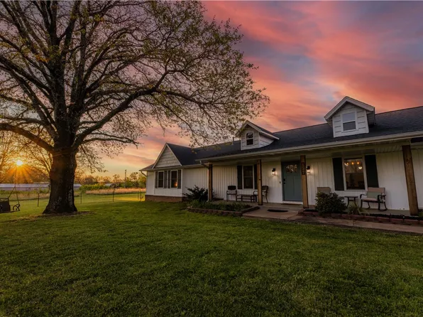 9248 E McNelly Rd, Bentonville, AR 72712