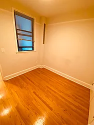 Rented by Metropolis Real Estate of Manhattan