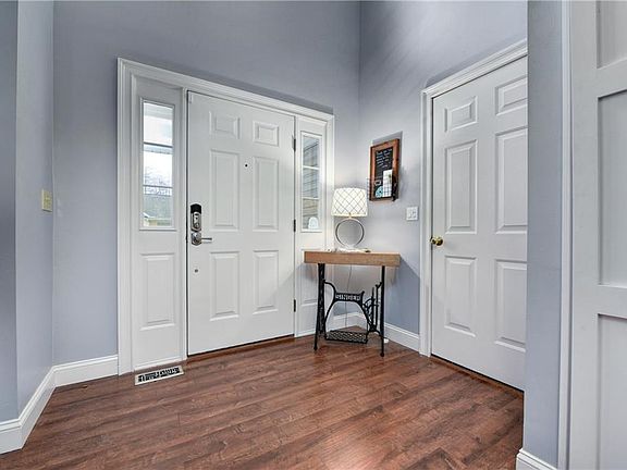 4th image of 1442 Hollow Wood Ln