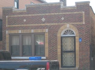 2335 W Grand Ave, Chicago, IL 60612