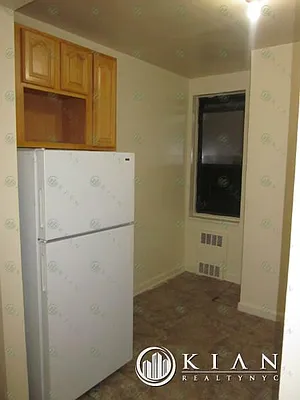 Rented by Kian Realty | media 7