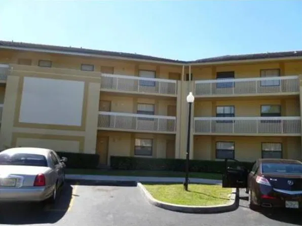 9000 NW 28th Dr APT 1203, Coral Springs, FL 33065
