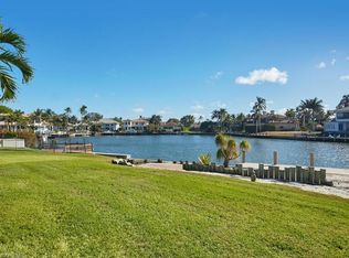 310 Pirates Bight, Naples, FL 34103