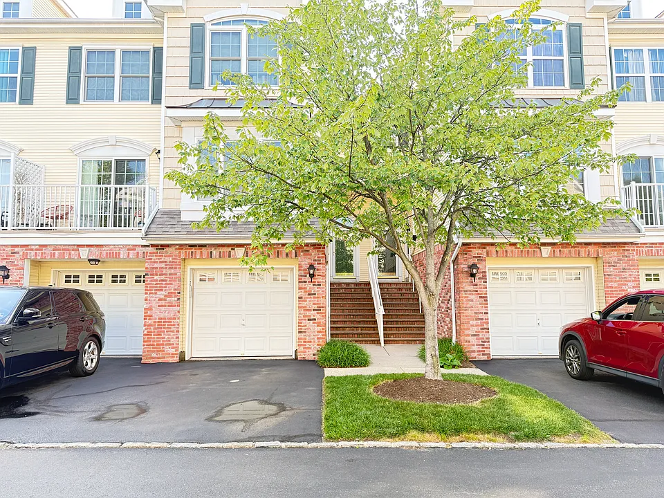 7 Elco Ct