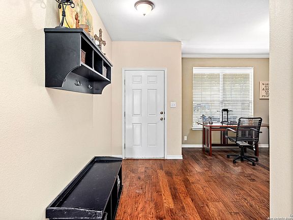 2nd image of 5530 Arcadia Park