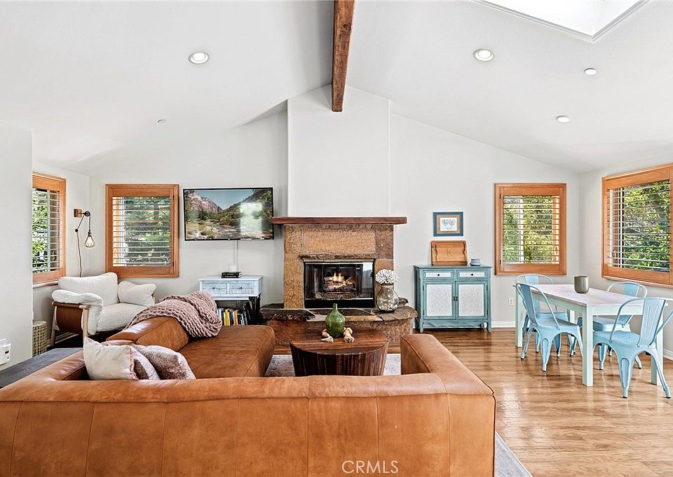 1st image of 2072 Hidden Valley Canyon Rd