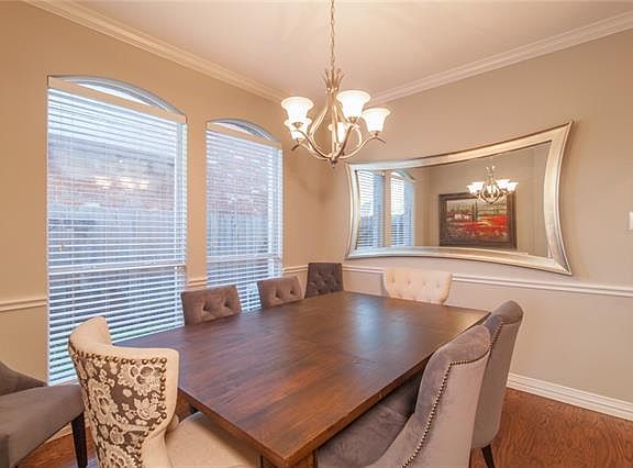 3rd image of 8517 Sunset Cove Ct