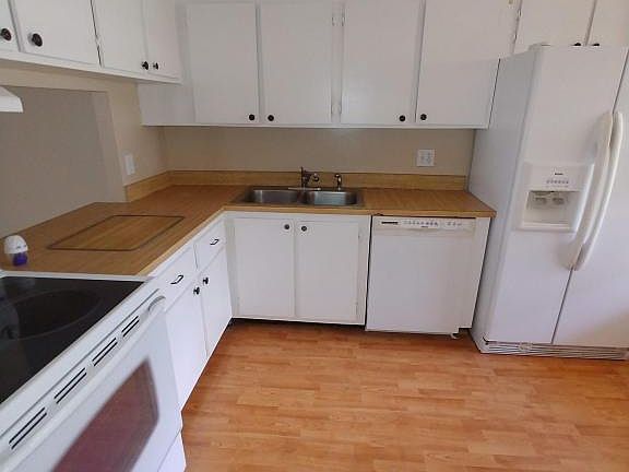 2nd image of 125 Lake Olive Dr